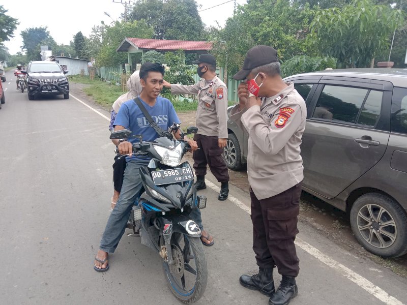 Polsek Mappakasunggu Polres Takalar terus melakukan Operasi Yustisi Disiplin Protokol Kesehatan, Selasa (16/11/2021)