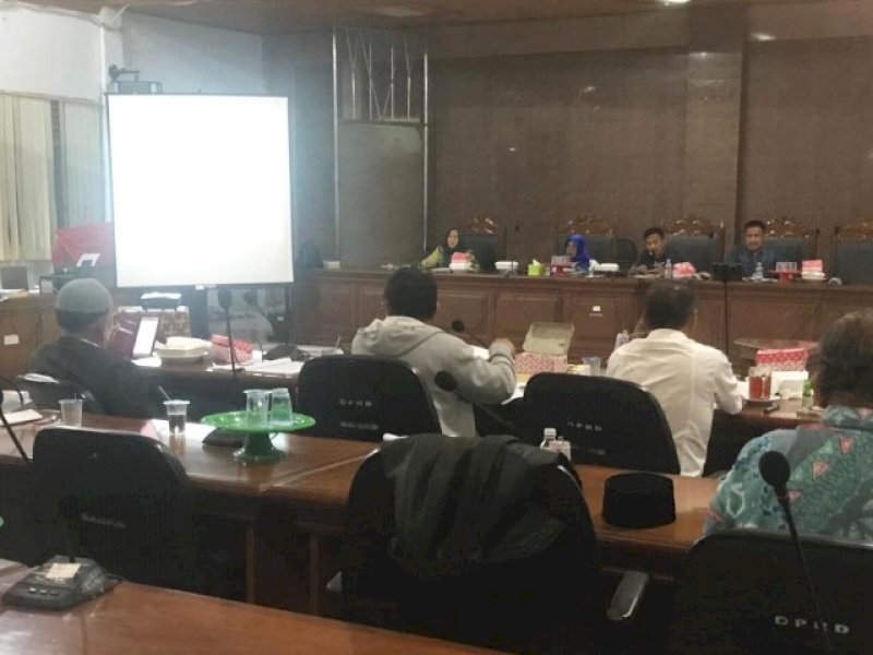 Badan Anggaran (Banggar) DPRD mulai membahas KUA PPAS Kabupaten Bulukumba 2022, Rabu (17/11/2021).