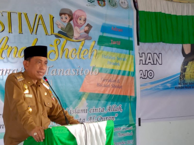 Bupati Wajo Amran Mahmud membuka Festival Anak Saleh (Foto: Ist)