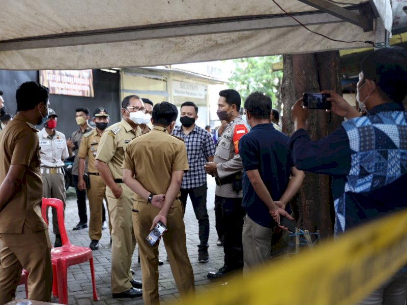 Wali Kota Makassar Danny Pomanto meninjau asrama mahasiswa IPMIL dan Bone. (Foto: Ist)