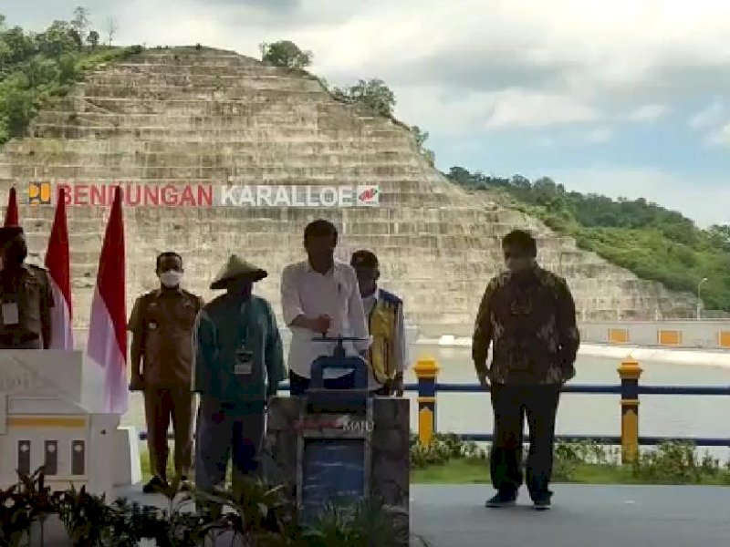 Presiden Jokowi resmikan Bendungan Karalloe. (Foto: Ist)