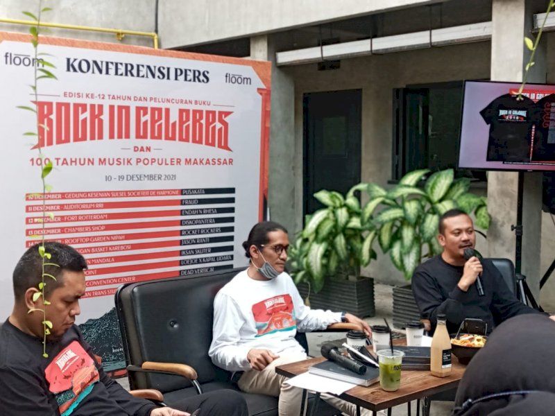 Founder RIC memberi keterangan pers gelaran festival rock selama 10 hari di Kota Makassar. 