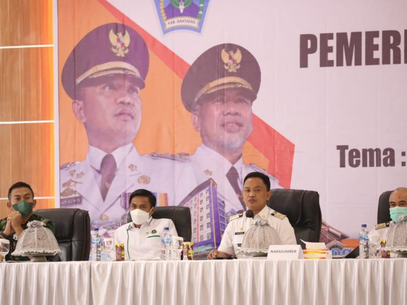 Bupati Bantaeng Ilham Azikin memberikan peringatan kepada ASN yang belum divaksin. (Foto:Ist)
