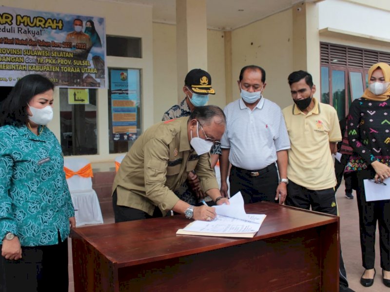 Pasar Murah Peduli Rakyat diluncurkan secara simbolik di Toraja Utara.