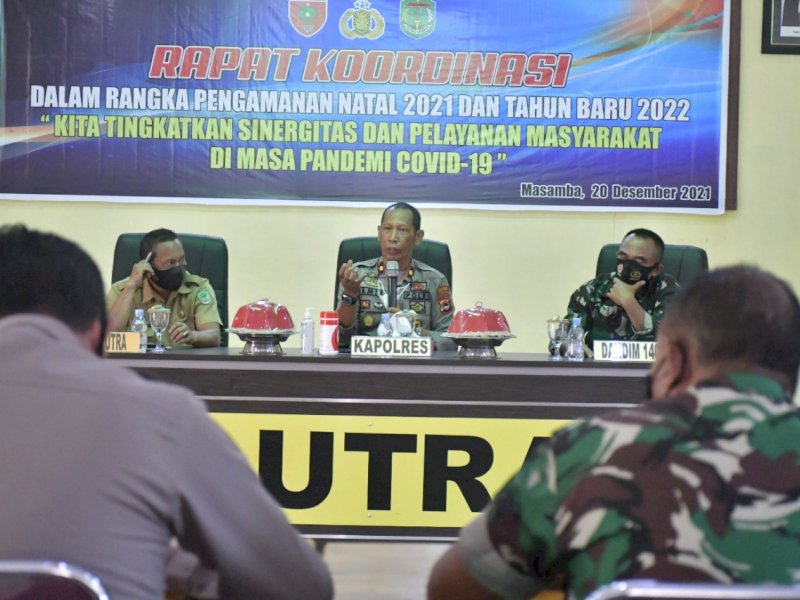 Rakor Lintas Sektor Pengamanan Nataru, Senin (20/12/2021), di Aula Mapolres Luwu Utara.