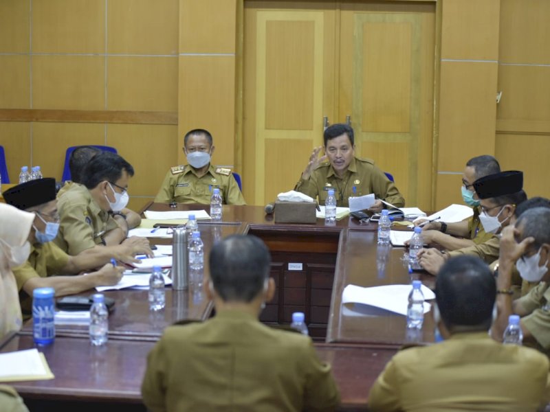 Rapat Persiapan Vaksinasi Massal, Senin (27/12/2021) di Ruang Rapat Sekda.
