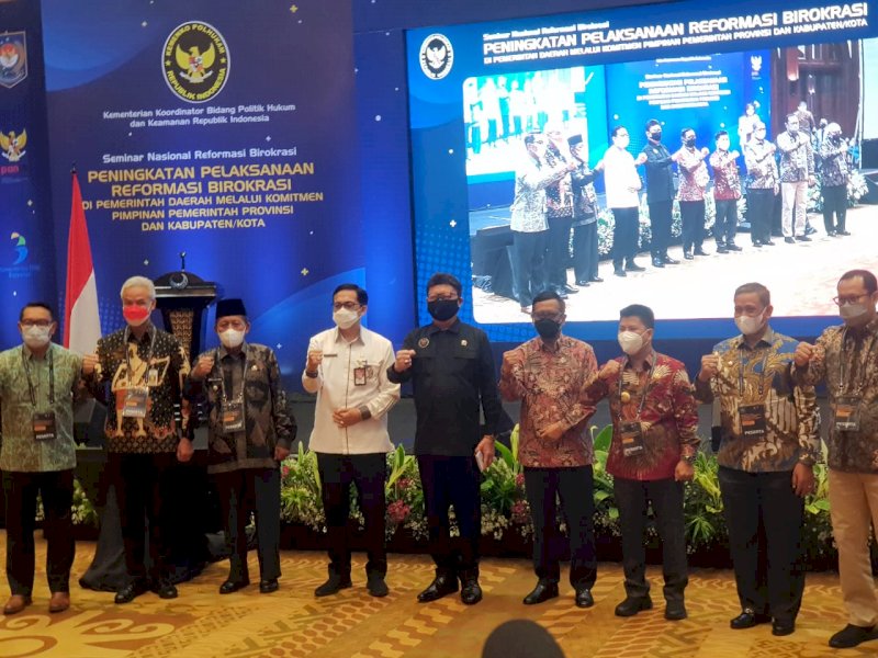 Bupati Wajo (kedua dari kanan) menghadiri seminar nasional di Jakarta. (Foto: Ist)