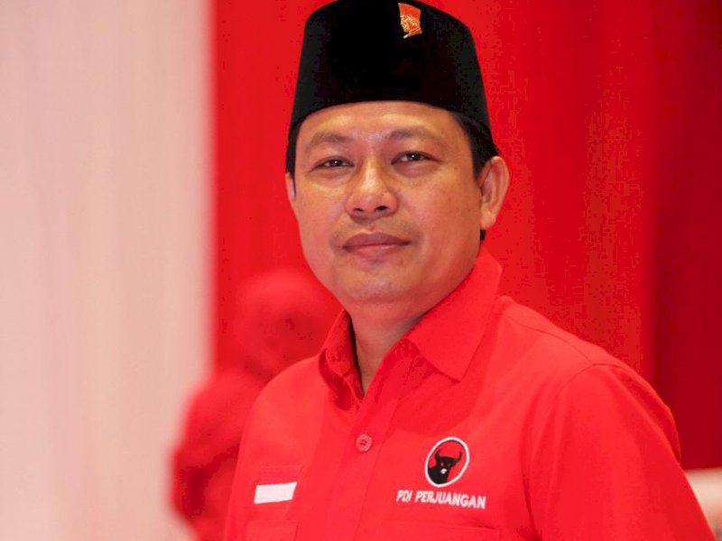 Ketua PDIP Tator, Yohanis Lintin Paembongan. (Foto: Ist)
