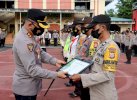 16 Anggota Polres Talakar Terima Reward
