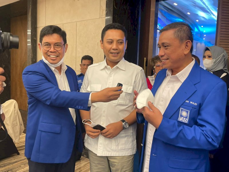Bupati Wajo Amran Mahmud bertemu Ketua Gerindra Sulsel Andi Iwan Darmawan Aras. (Foto: Ist)