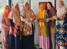 43 Tahun Mengabdi, Bidan Marhaeni Terima Penghargaan IBI Lutra