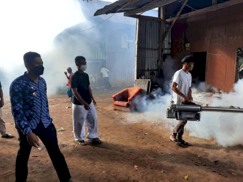 Upaya penanggulangan DBD dengan fogging di Kabupaten Bantaeng.