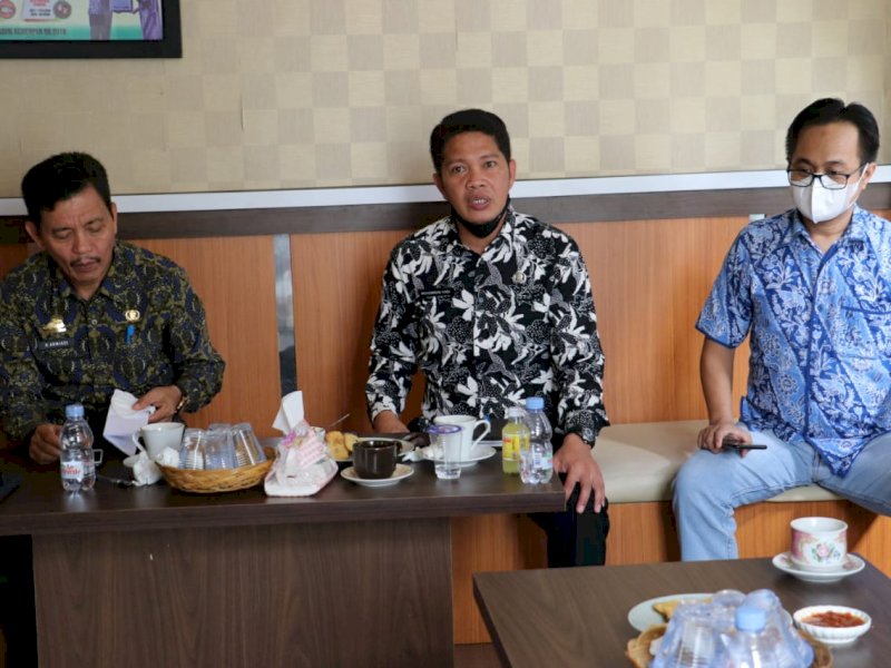 Sekda Luwu Utara, Armiadi, saat memimpin Rapat Persiapan KIPP Tingkat Provinsi Sulsel Tahun 2022, Kamis (6/1/2022) kemarin. 