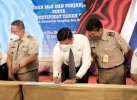 Terima Sertifikat Tanah dari BPN, Adnan Harap Tidak Ada Aset Daerah yang Digugat
