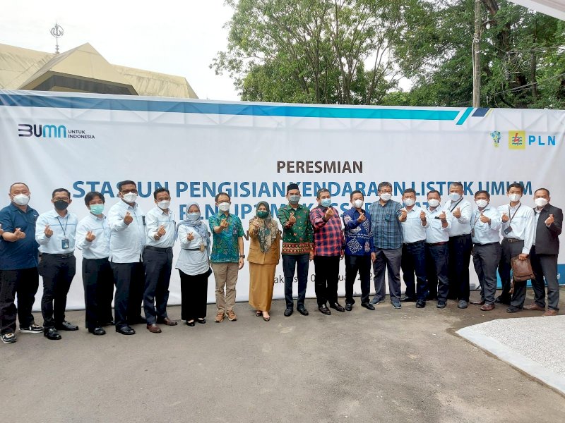 Peresmian SPKLU di Makassar. (Foto: Ist)