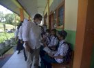 Tinjau Vaksinasi Pelajar, Wabup Lutra Apresiasi Kesiapan PTM