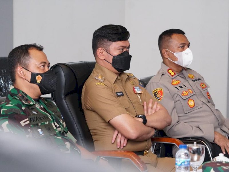 Bupati Gowa Adnan Purichta mengikuti rakor virtual dengan Presiden Joko Widodo.