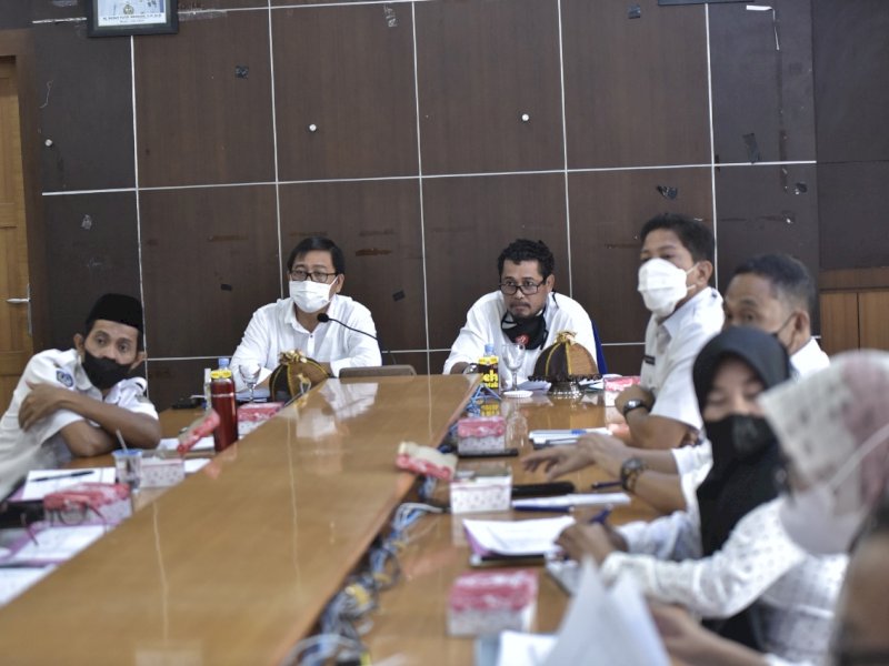 Rapat tindak lanjut pelaporan  capaian aksi pencegahan korupsi, Rabu (16/02/2022).