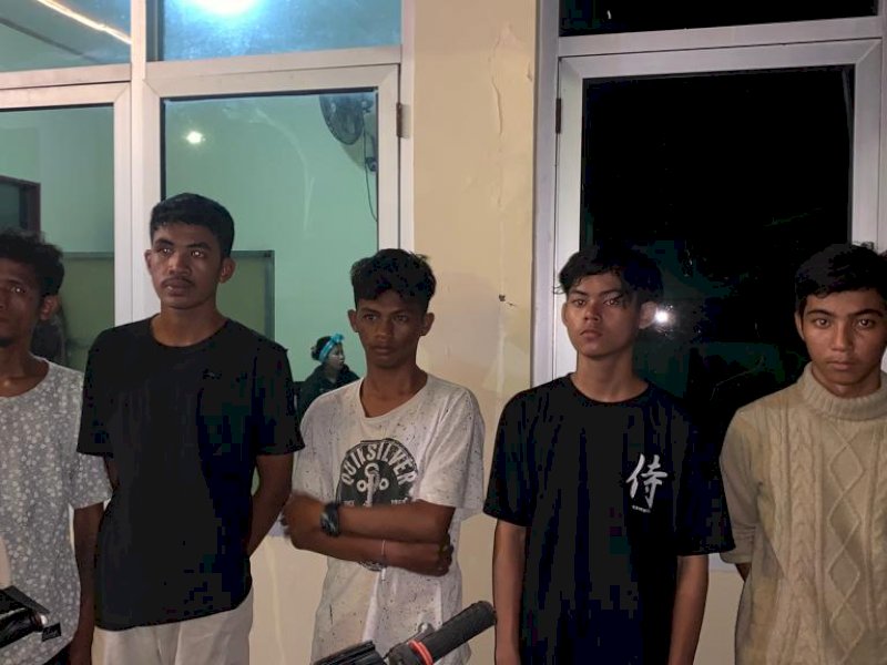 5 kawanan geng motor yang diringkus diamankan di Polsek Tamalate.