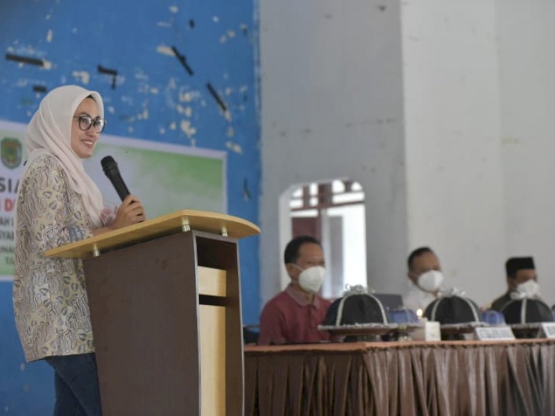 Bupati Lutra Indah Putri Indriani menghadiri Sosialisasi Program Desa Inovasi Society 5.0.