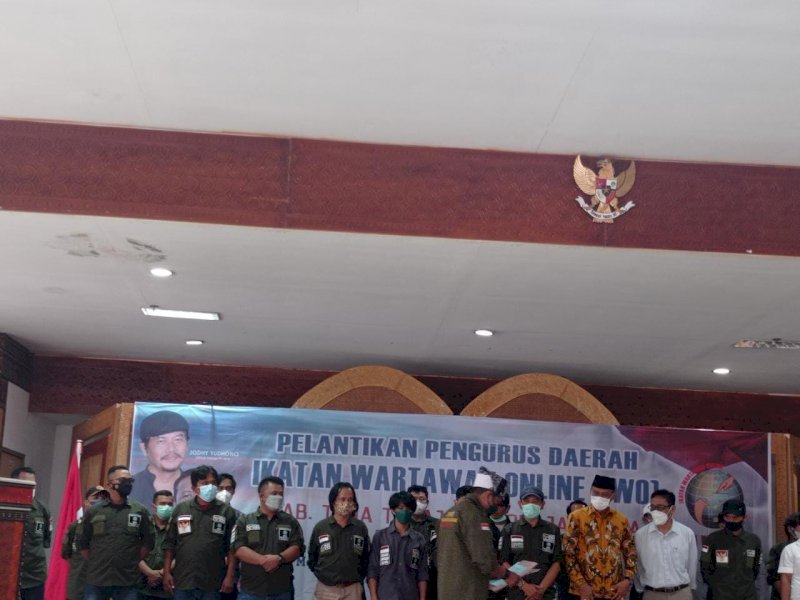 Pelantikan pengurus IWO Toraja Raya. 