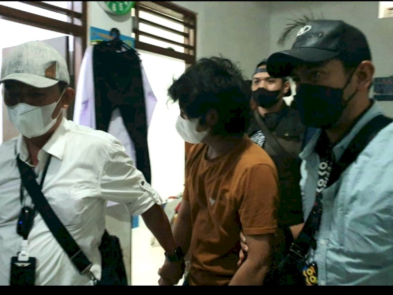 Yohanis Tandalangi Alias Totti (29) diamankan Tim Tabur Kejagung di Jakarta. 