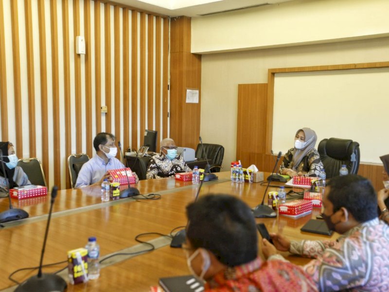 Wawali Fatmawati Rusdi Exit Meeting Bersama Perwakilan BPK Rl