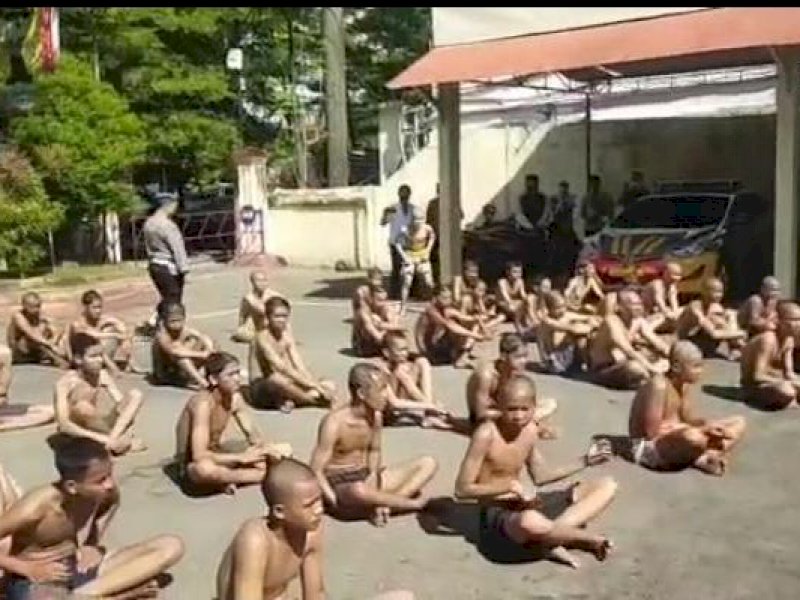 Kawanan geng motor yang diamankan saat hendak menyerang permukiman warga. 