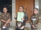 Pemkot Makassar Terima Hibah Tanah dari Letjen (Purn) Solihin GP