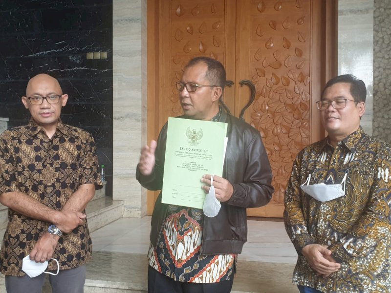 Pemkot Makassar Terima Hibah Tanah dari Letjen (Purn) Solihin GP