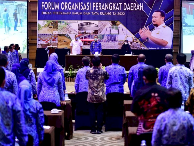 Gubernur Sulsel Sudirman Sulaiman memimpin Forum OPD. 