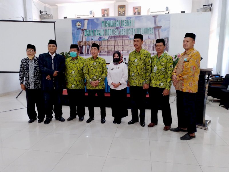 Pengurus Daerah Dewan Masjid Indonesia (DMI) Kabupaten Bulukumba menggelar Musyawarah Daerah (Musda) II di Aula Hotel Agri Bulukumba, Rabu (30/3/2022).