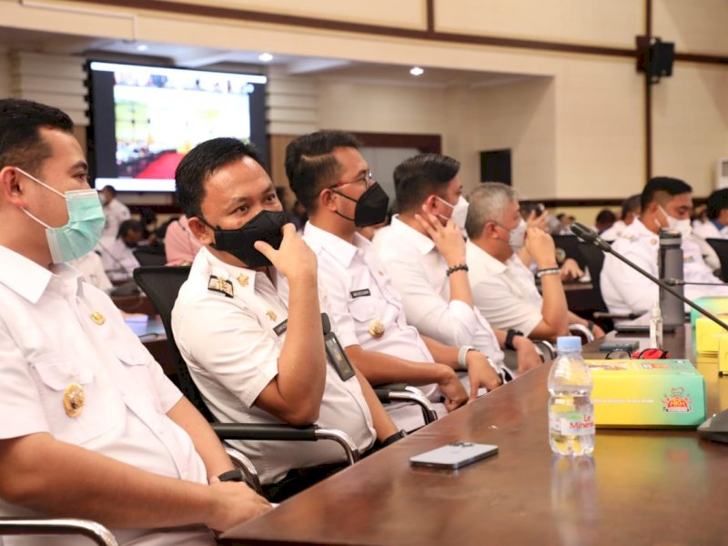 Bupati Bantaeng bersama sejumlah kepala daerah lainnya menghadiri rapat koordinasi pencegahan korupsi terintegrasi di ruang Rapim Pemprov Sulsel. (Ist)