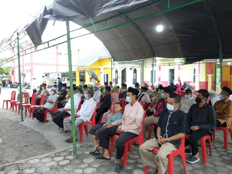 UPT Puskesmas (PKM) Kecamatan Bonebone menggelar acara Buka Bersama (Bukber), Jumat (8/4/2022), di Kantor UPT Puskesmas Bonebone. 