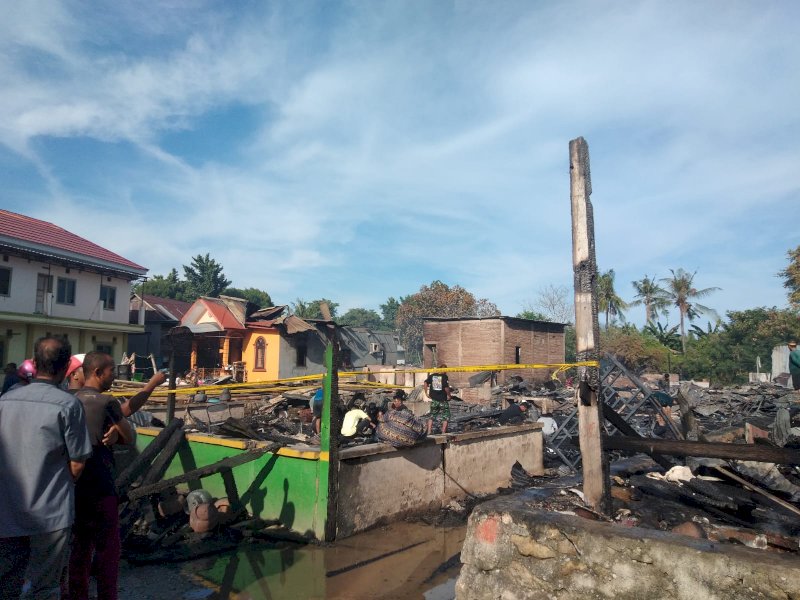 Lokasi kebakaran di Panyula Bone  yang menghanguskan 16 unit rumah warga. 