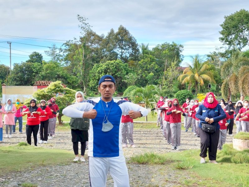 Dinas Kesehatan Kabupaten Luwu Utara baru-baru ini menggelar kegiatan Kampanye Germas dengan tema &ldquo;Sehat, Bugar dan Produktif&rdquo;.