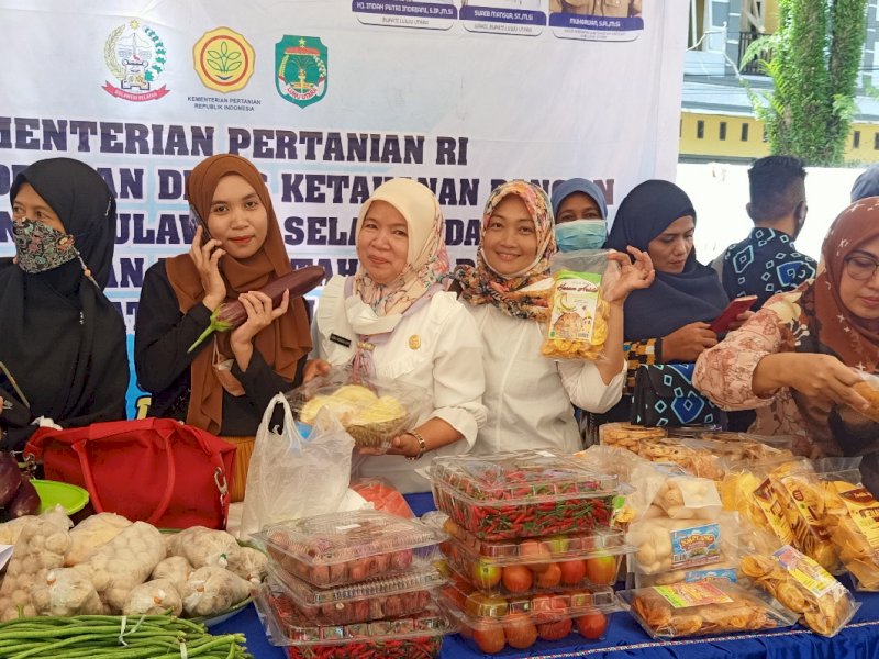 Gelar Pangan Murah (GPM) dipusatkan di Kabupaten Luwu Utara, untuk wilayah zona lima, Rabu (27/4/2022). 