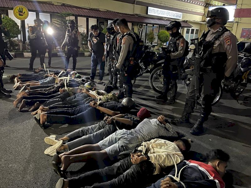 Kawanan geng motor yang diamankan Tim Thunder Polda Sulsel. 