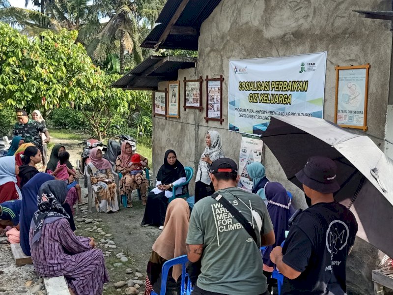 Suasana pengambilan gambar film dokumenter di Luwu Utara. 