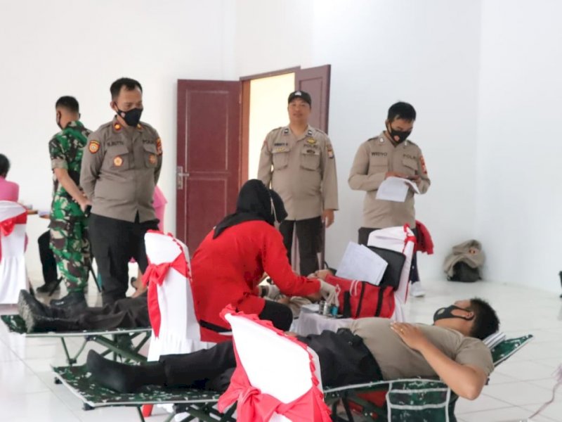 Kegiatan dorong darah yang digelar Polres Toraja Utara, di Aula Polres Toraja Utara, Selasa (07/06/2022).