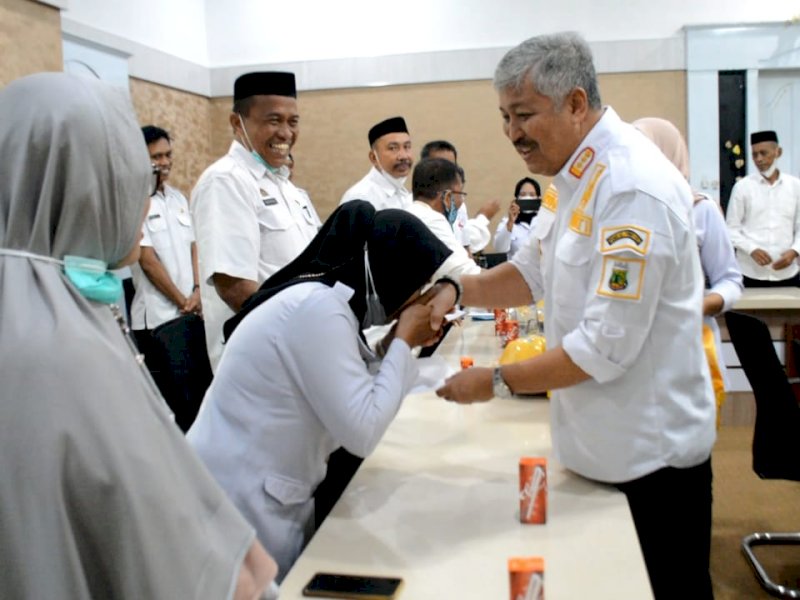Bupati Pinrang Irwan Hamid calon jemaah haji yang berstatus ASN, Rabu (15/6/2022).
