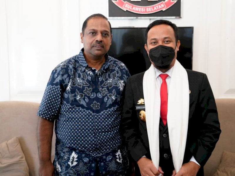 Gubernur Sulsel Andi Sudirman Sulaiman menerima Thirupathi Nachiappan di Baruga Lounge Kantor Gubernur Sulsel, Senin (20/6/2022).