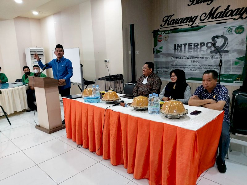 Ketua DPRD Makassar, Rudianto Lallo jadi narasumber dalam kegiatan internal parlianmentary school (Interpol), di Baruga Karaeng Matoaya, Sabtu (25/6/2022). 