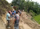 Lembang Rantelimbong Tator Diterjang Longsor, Jalan Utama Putus