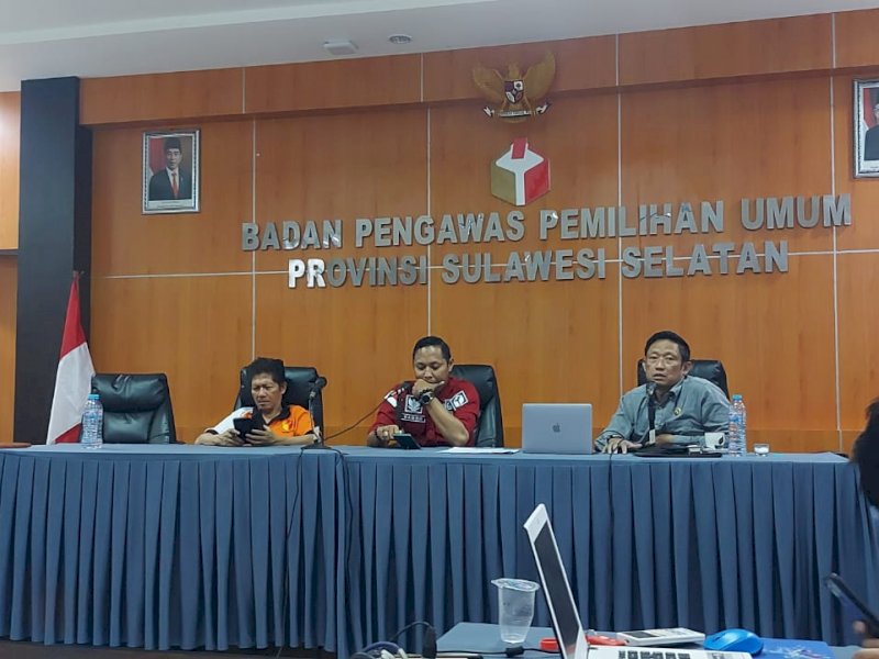 Rakor antisipasi pelanggaran Pemilu di Ruang Muthmainnah Bawaslu Provinsi Sulawesi Selatan, Kota Makassar, Sabtu (16/07/2022).