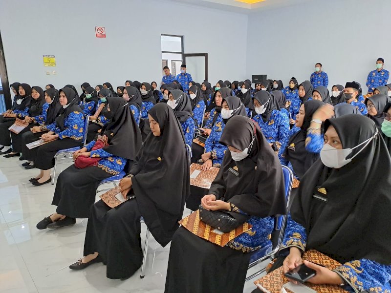 Calon Pegawai Negeri Sipil (CPNS) lingkup Dinas Kesehatan Bantaeng menerima SK, Selasa 19 Juli 2022.