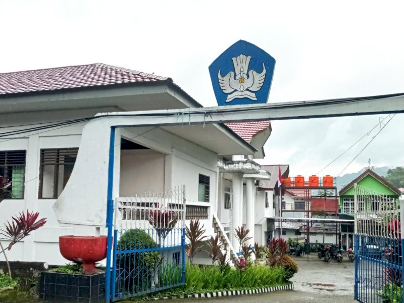 Kantor Disdik Tana Toraja. 