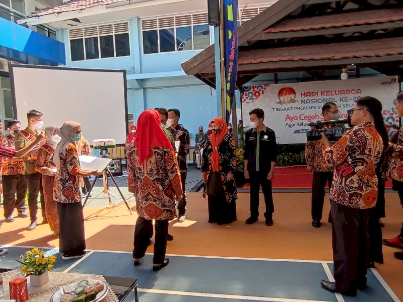 SMKN 2 Luwu Utara Sabet Juara Lomba PIK-R Percontohan se-Sulsel