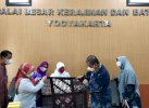 Kembangkan Sutera Wajo, Amran Ajak Kolaborasi Perajin Batik Yogyakarta