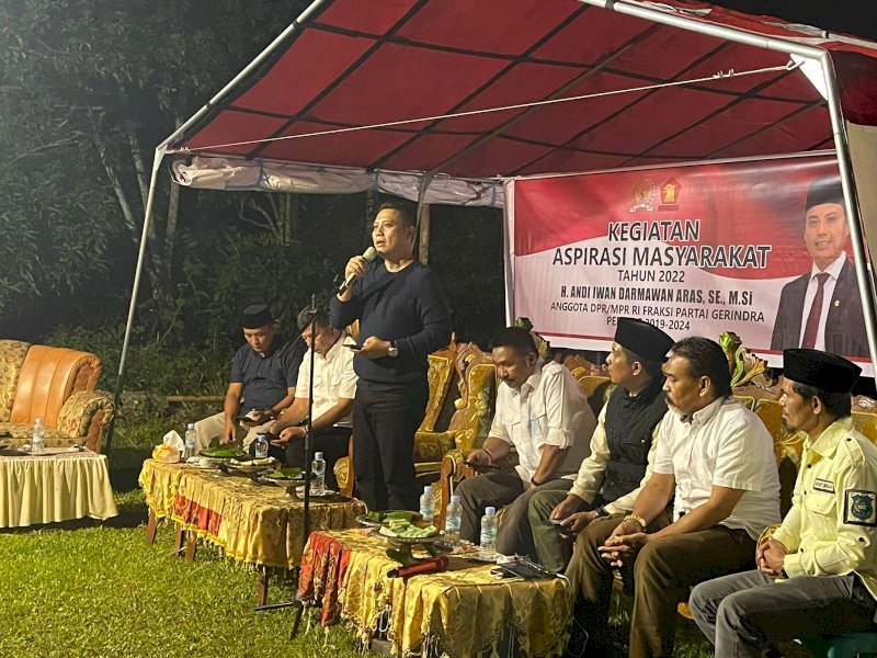 Wakil Ketua Komisi V DPR RI Andi Iwan Darmawan Aras atau AIA melakukan reses di Desa Garuntungan, Bulukumba, Sulsel, Jumat (5/8/2022).